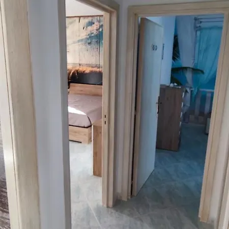 Emily House Апартаменты